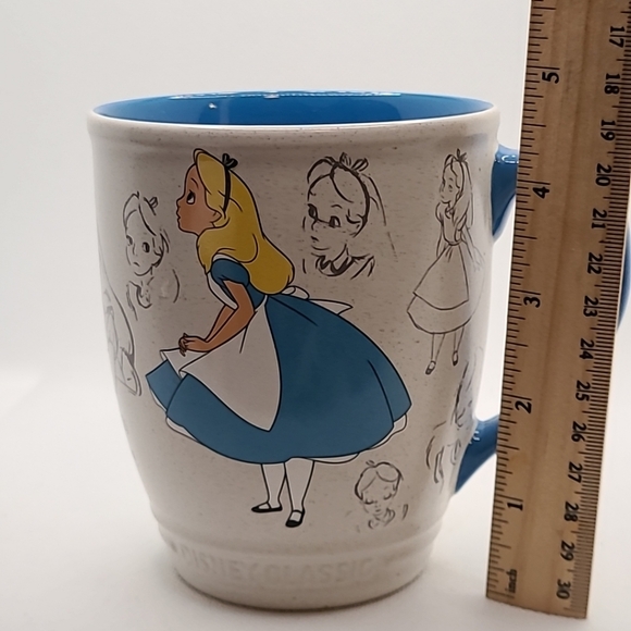 Disney Alice Mug- Alice in Wonderland- Classic Collection 4.5" tall - Picture 9 of 9